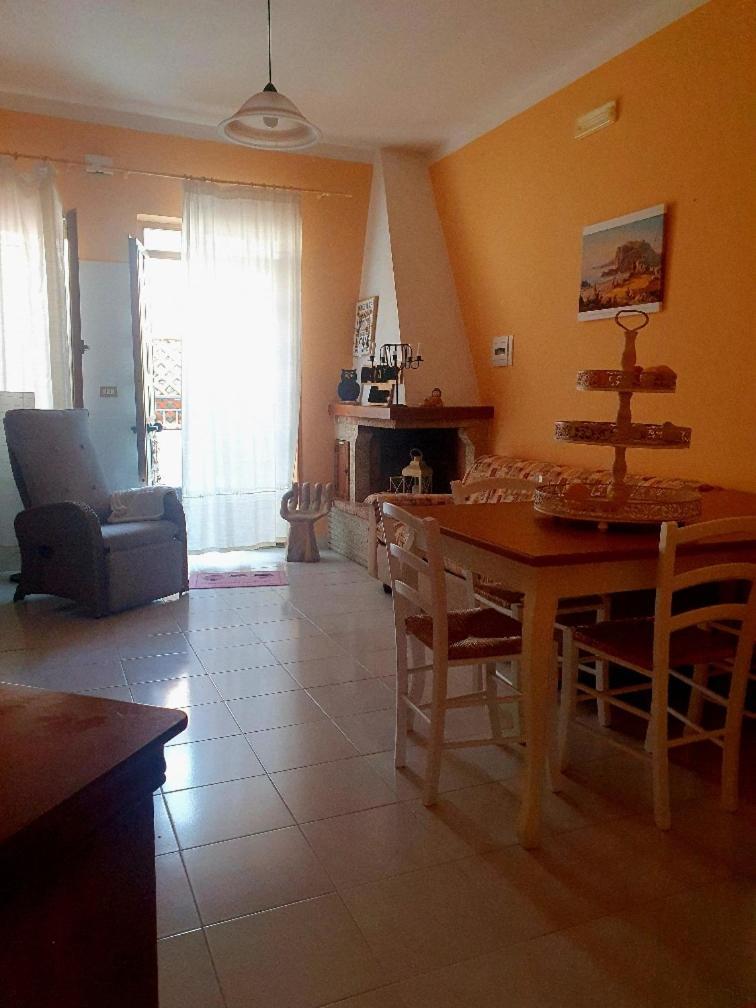 Casa Vacanze Rosy "Nel Verde" Palinuro Buitenkant foto