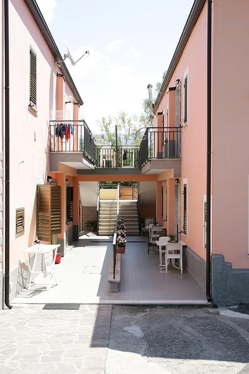 Casa Vacanze Rosy "Nel Verde" Palinuro Buitenkant foto