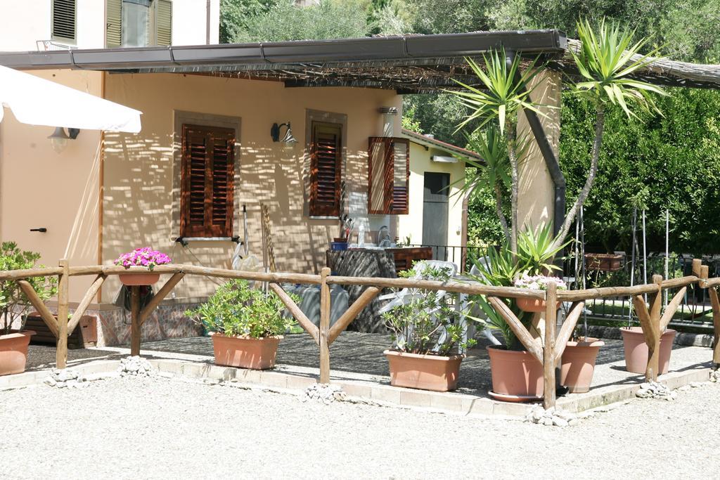 Casa Vacanze Rosy "Nel Verde" Palinuro Kamer foto